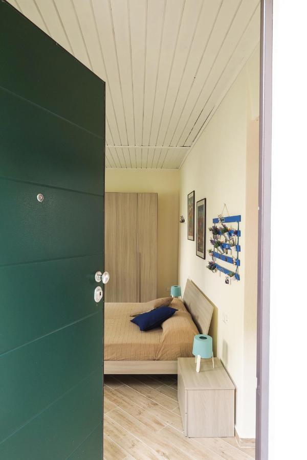 Rivacanze Apartments Laglio Eksteriør bilde